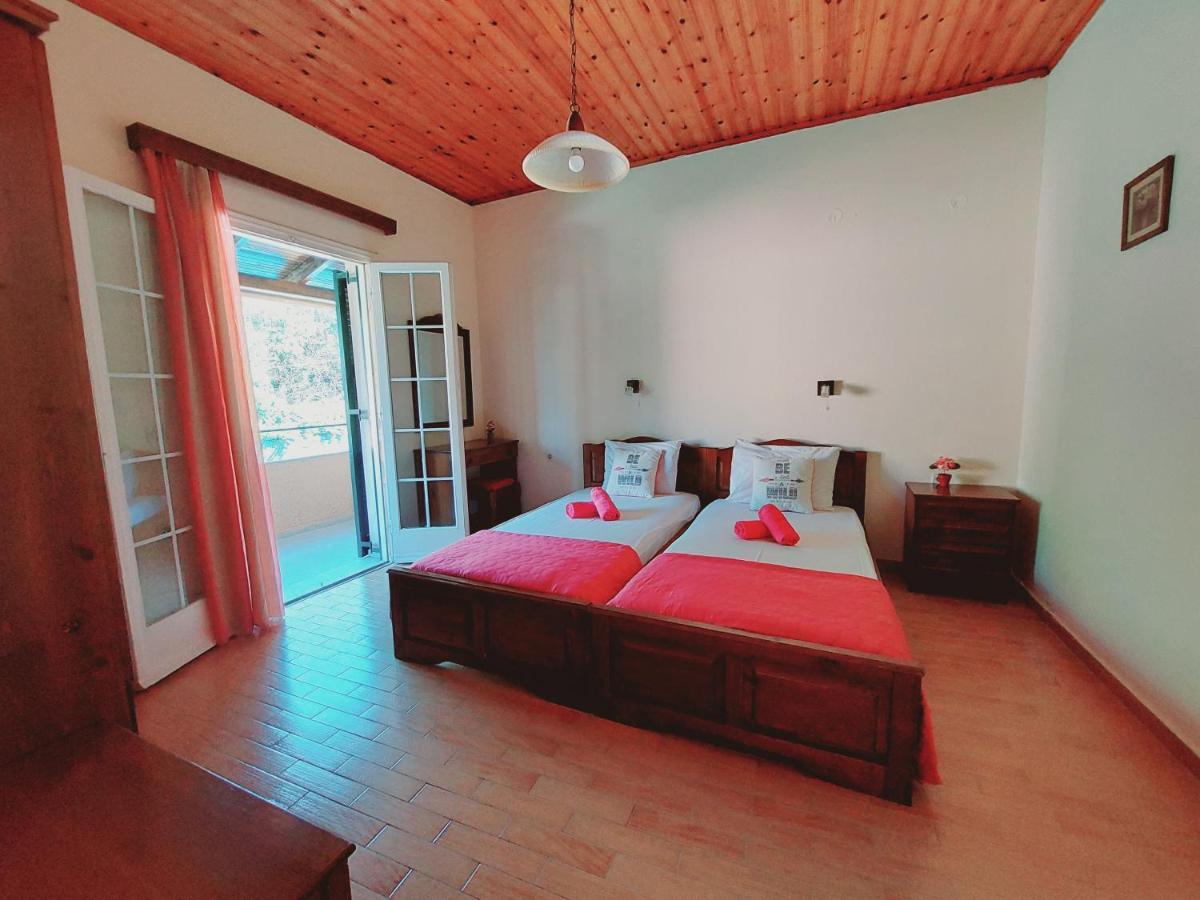 Zoi & Alexia Apartments Ипсос Экстерьер фото
